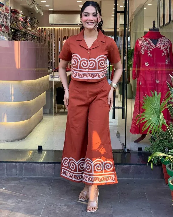 Women_S_Cotton_Embroidered_Crop_Top_And_Pant_Co_Ord_Set