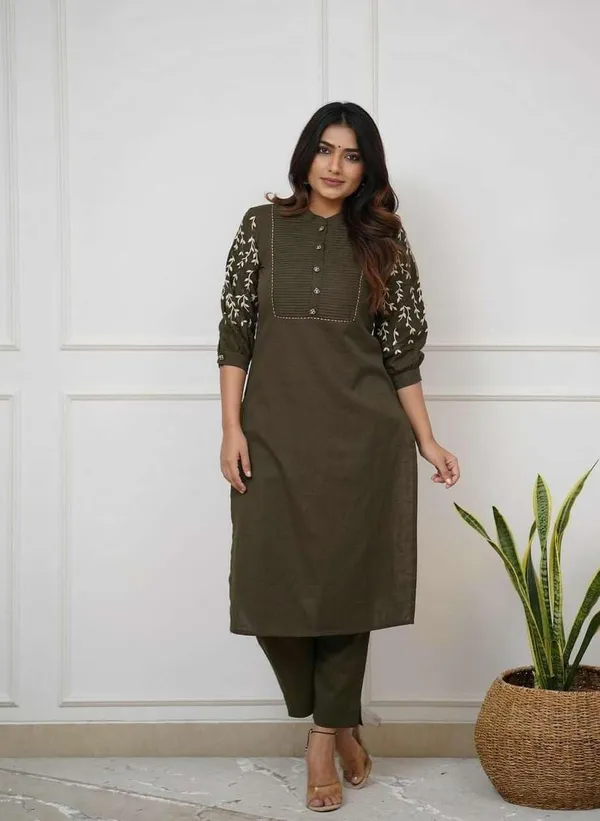 Women_S_Cotton_Embroidered_Kurti_With_Pant