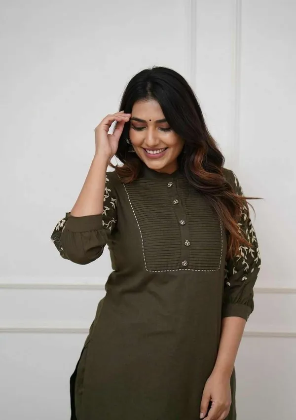 Women_S_Cotton_Embroidered_Kurti_With_Pant