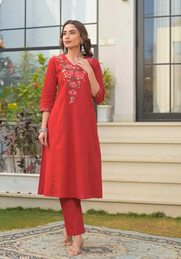 Women_S_Cotton_Embroidered_Kurti_With_Pant