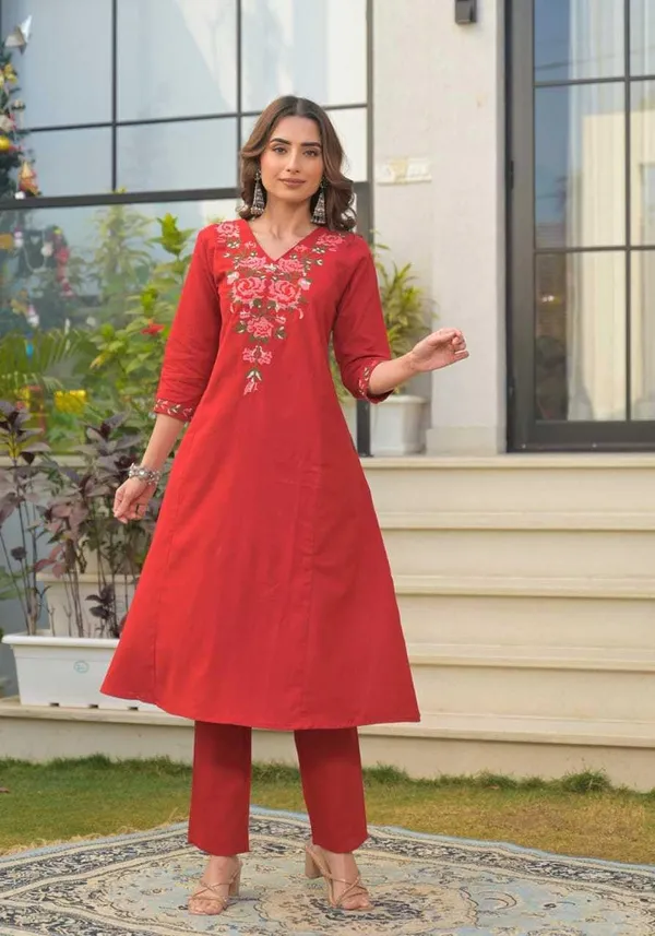 Women_S_Cotton_Embroidered_Kurti_With_Pant