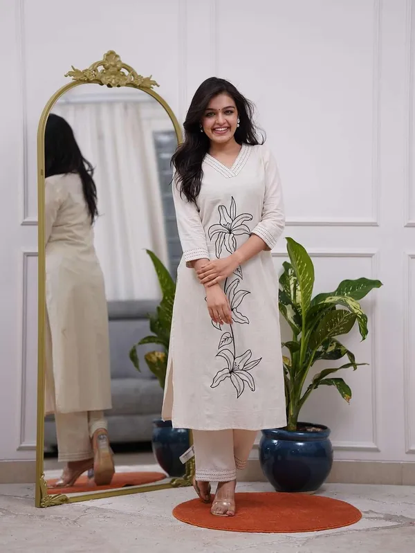 Women_S_Cotton_Kurti_With_Pant_Set