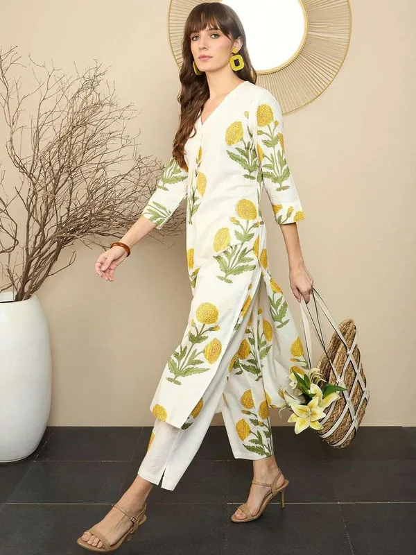 Women_S_Cotton_Straight_Kurti_With_Pant