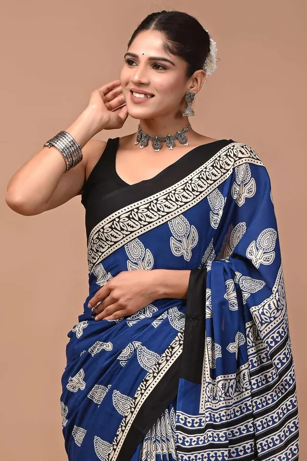 Mulmul_Cotton_Printed_Saree_With_Blouse_Piece