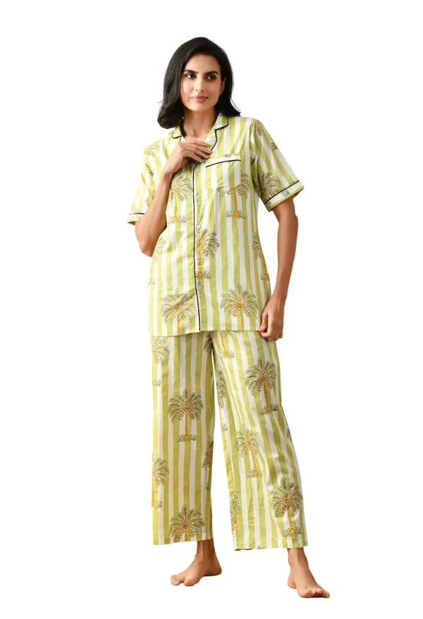 Women_S_Cotton_Floral_Printed_Lapel_Collar_Night_Suit