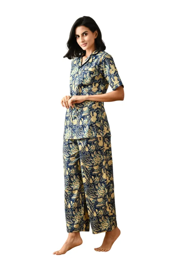 Women_S_Cotton_Floral_Printed_Lapel_Collar_Night_Suit