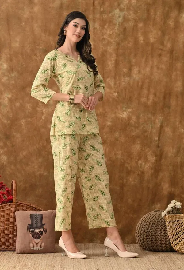 Women_S_Cotton_V_Neck_Night_Suit_Set