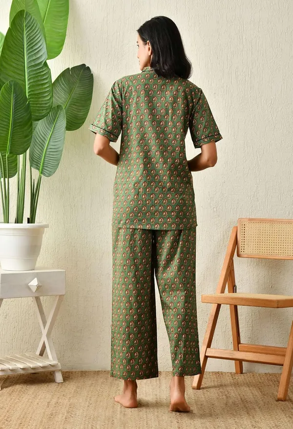 Women_S_Cotton_Floral_Printed_Lapel_Collar_Night_Suit
