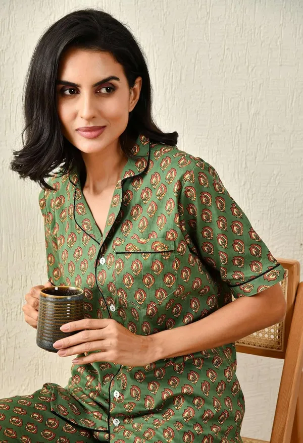 Women_S_Cotton_Floral_Printed_Lapel_Collar_Night_Suit
