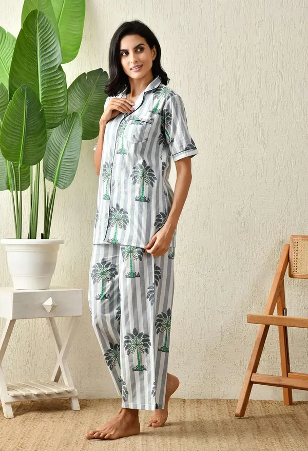 Women_S_Cotton_Floral_Printed_Lapel_Collar_Night_Suit