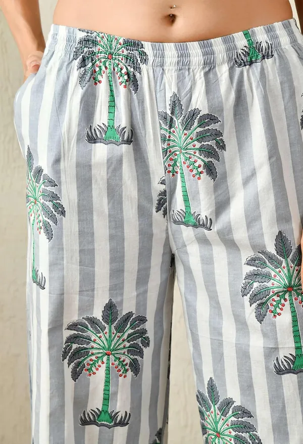 Women_S_Cotton_Floral_Printed_Lapel_Collar_Night_Suit