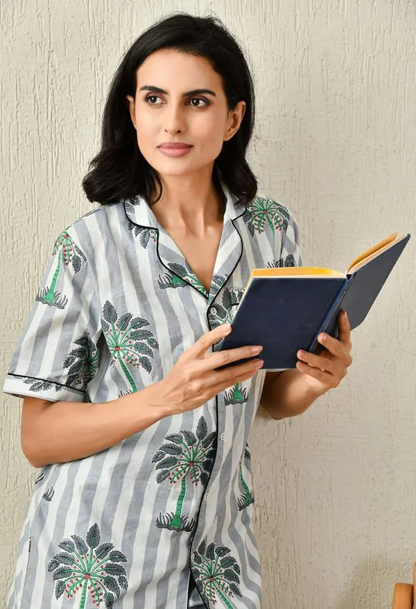 Women_S_Cotton_Floral_Printed_Lapel_Collar_Night_Suit