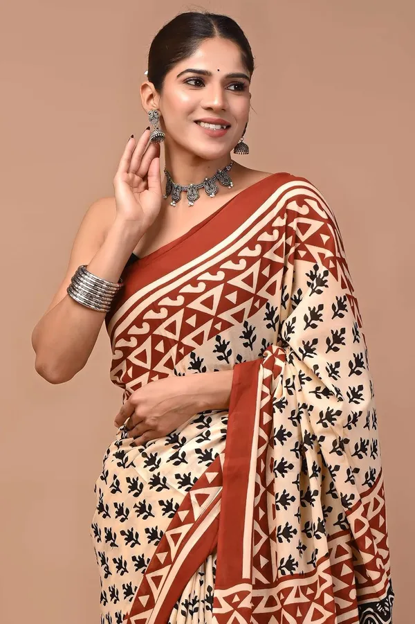 Mulmul_Cotton_Printed_Saree_With_Blouse_Piece