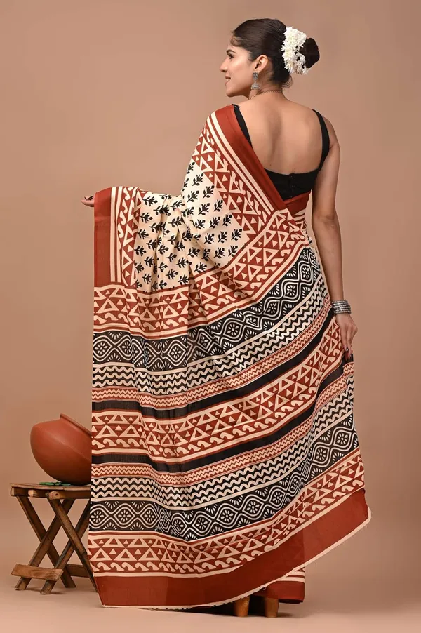 Mulmul_Cotton_Printed_Saree_With_Blouse_Piece