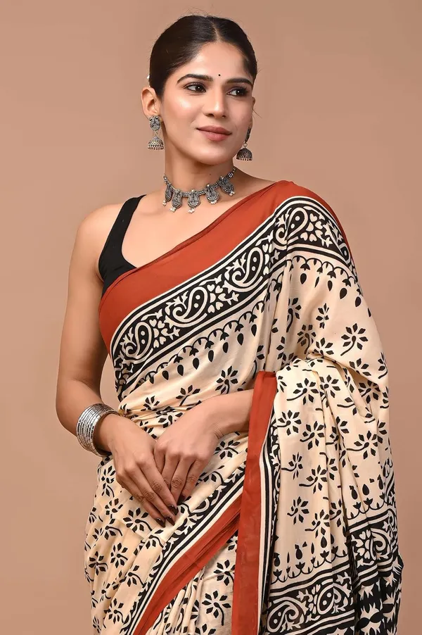 Women_S_Mulmul_Cotton_Hand_Block_Printed_Saree_With_Blouse_Piece
