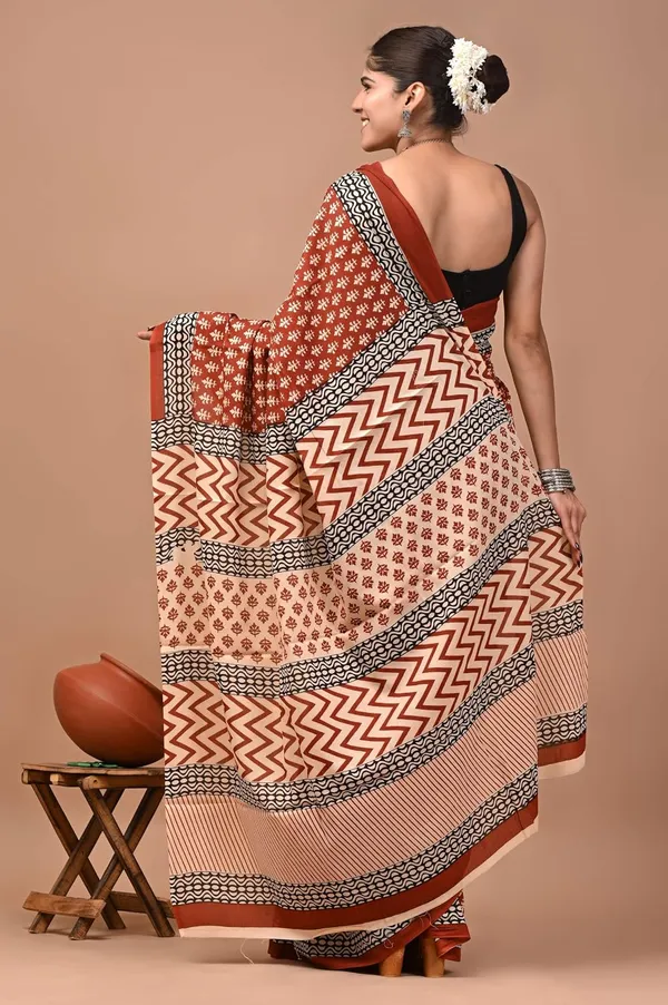 Mulmul_Cotton_Printed_Saree_With_Blouse_Piece