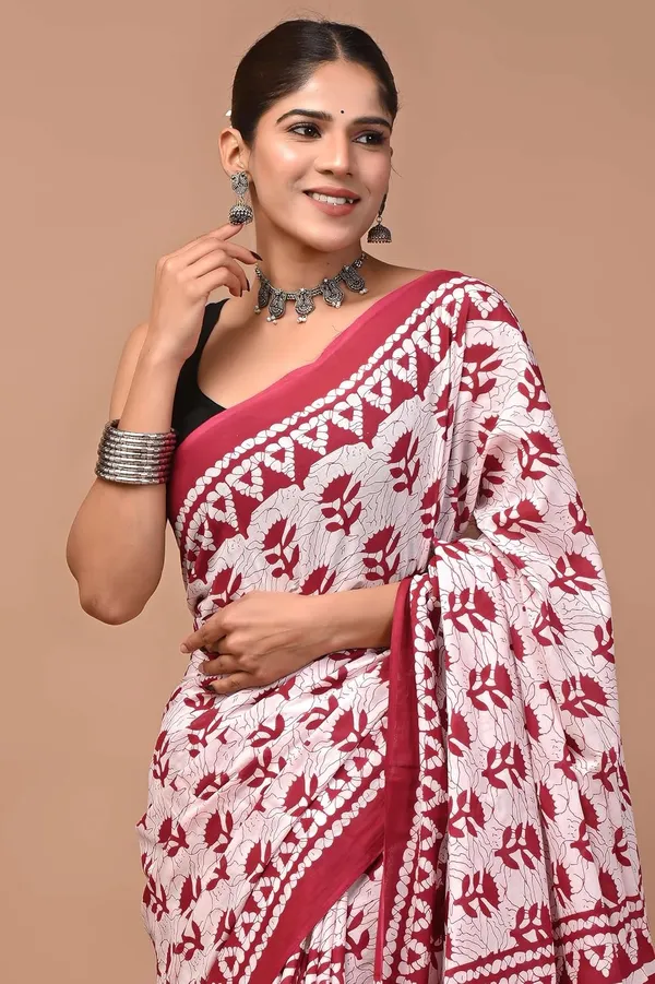 Women_S_Mulmul_Cotton_Hand_Block_Printed_Saree_With_Blouse_Piece