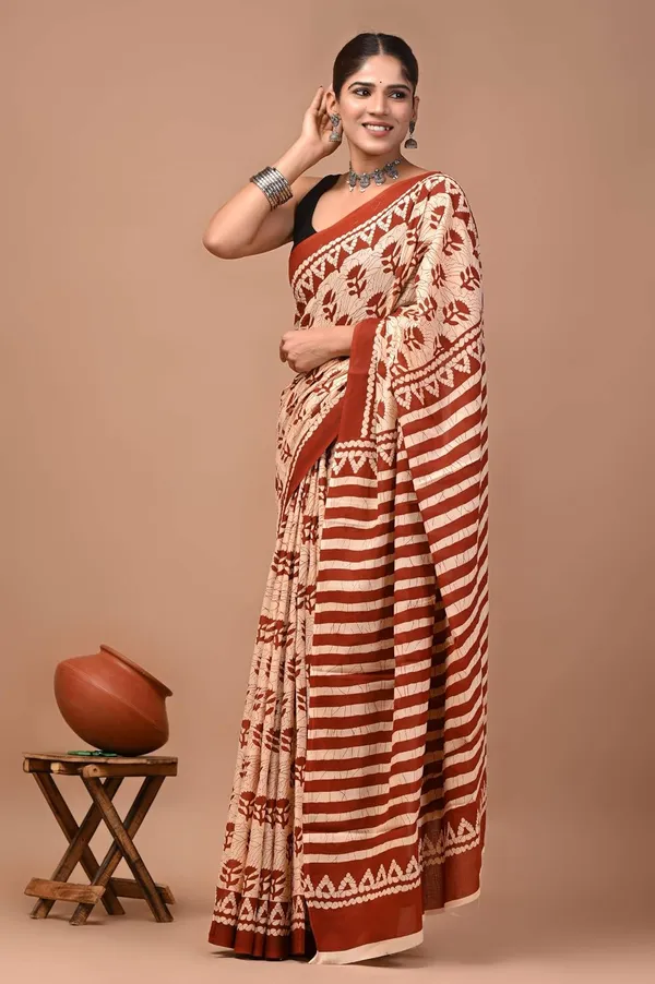 Mulmul_Cotton_Printed_Saree_With_Blouse_Piece