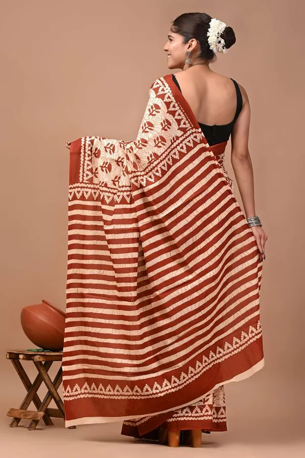 Mulmul_Cotton_Printed_Saree_With_Blouse_Piece