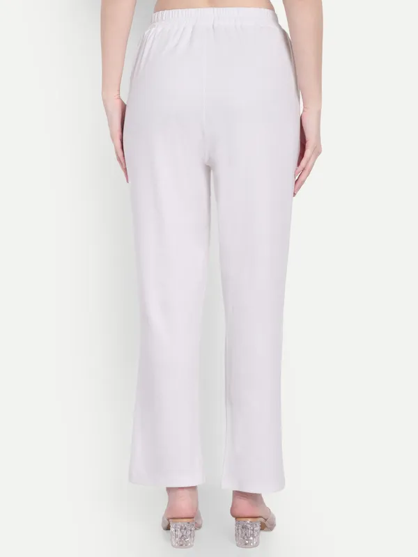 White_Hosiery_Pajama_For_Women