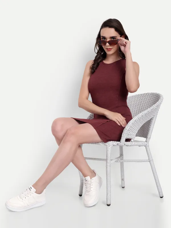Maroon_Baffle_Tunic_For_Women