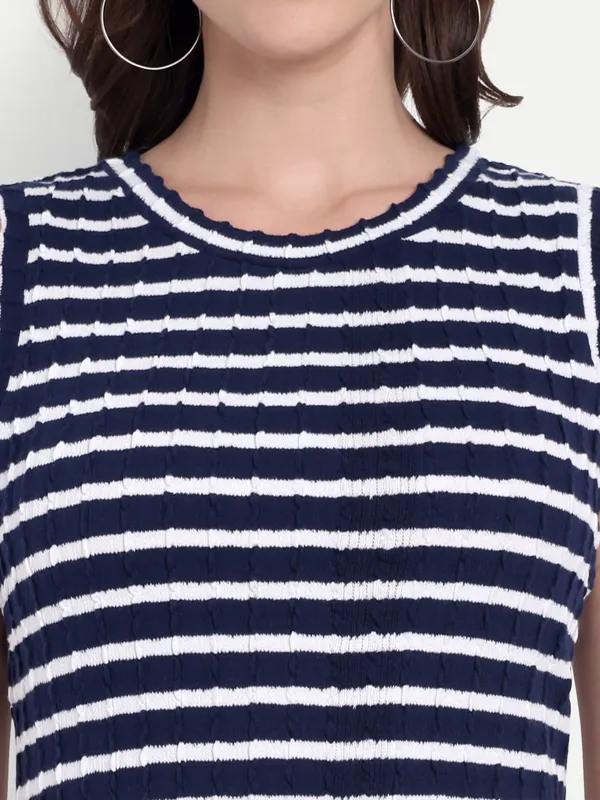 Black_And_White_Hosiery_Tunic_For_Women