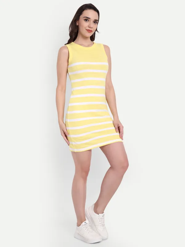 Yellow_Hosiery_Tunic_For_Women