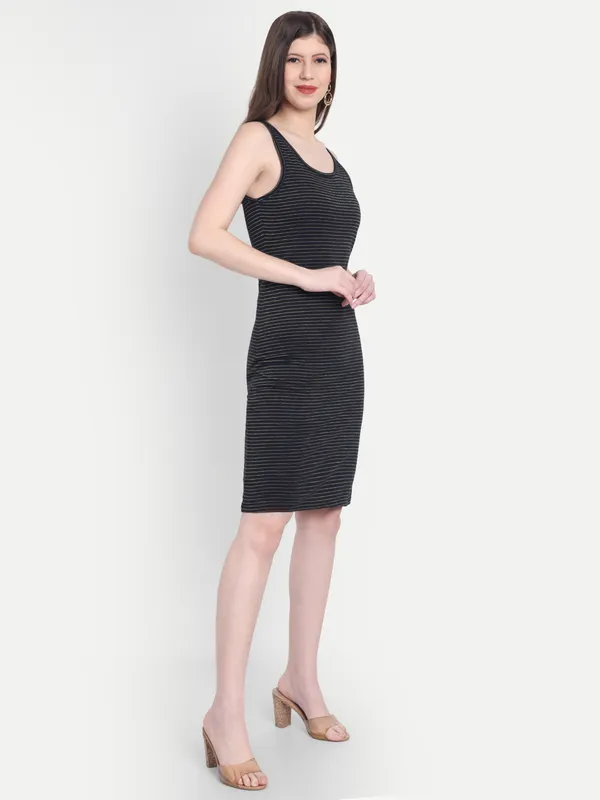 Black_And_Golden_Hosiery_Tunic_For_Women