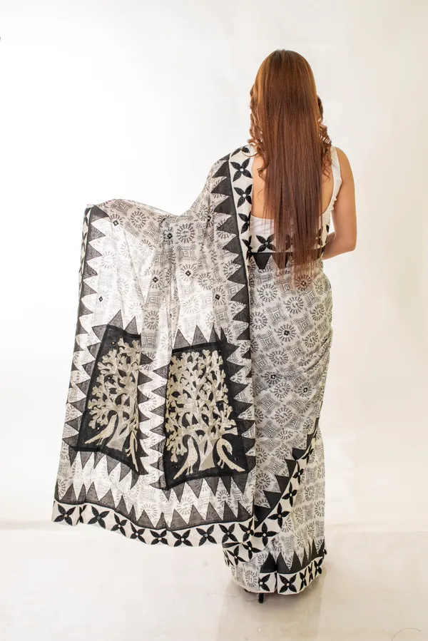 B_White_Printed_Cotton_Blend_Saree