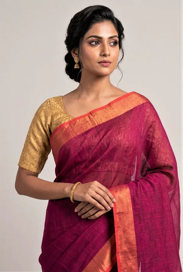 Cotton_Blend_Saree_with_Copper_Zari_Border