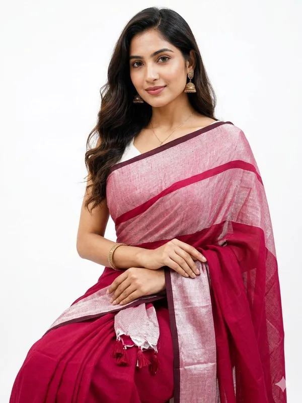 Cotton_Saree_with_Contrast_Border_&_Tassel_Detailing
