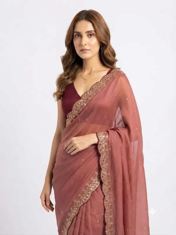 Designer_Saree_with_Delicate_Golden_Embroidered_Border_and_Subtle_Floral_Butti_Pattern_for_Women