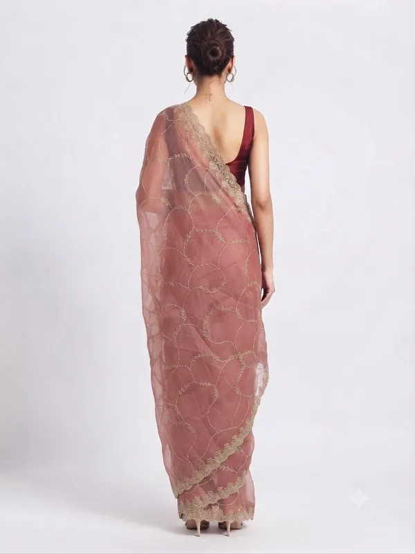 Designer_Saree_with_Delicate_Golden_Floral_Embroidered_Border_and_Intricate_Curved_Vine_Pattern_for_Women