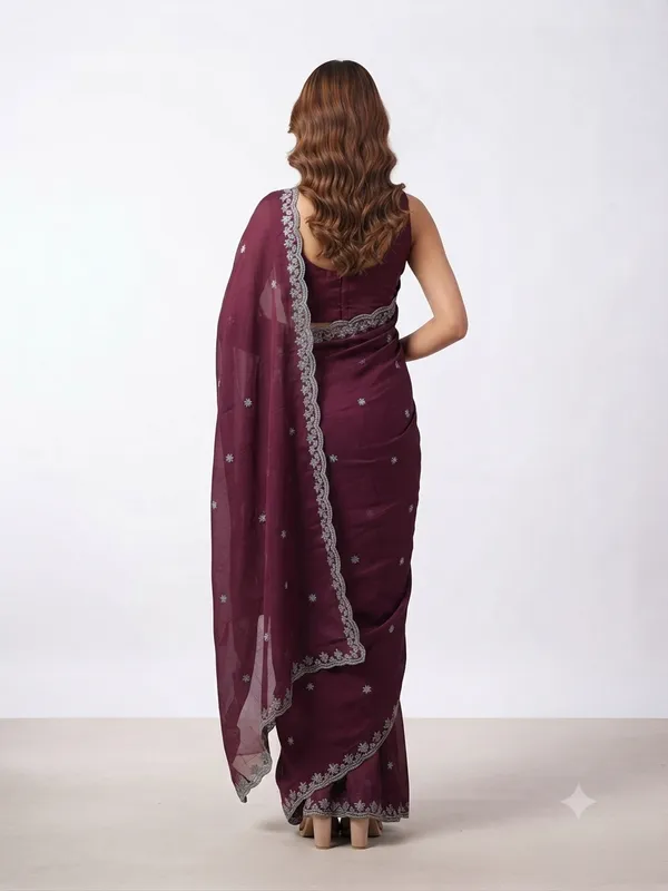 Designer_Saree_with_Delicate_Silver_Floral_Embroidered_Border_and_Subtle_Floral_Butti_Pattern_for_Women