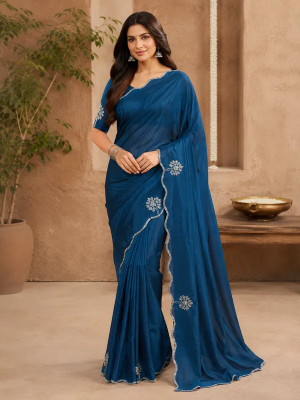 Designer_Saree_with_Intricate_Swarovski_Work