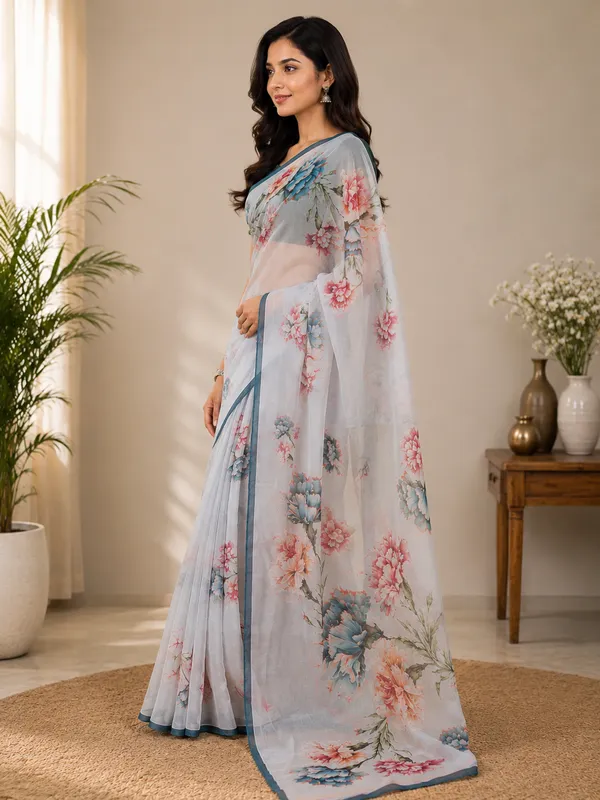 Elegant_Designer_Saree_with_Lace_Border_for_Traditional_&_Special_Occasions