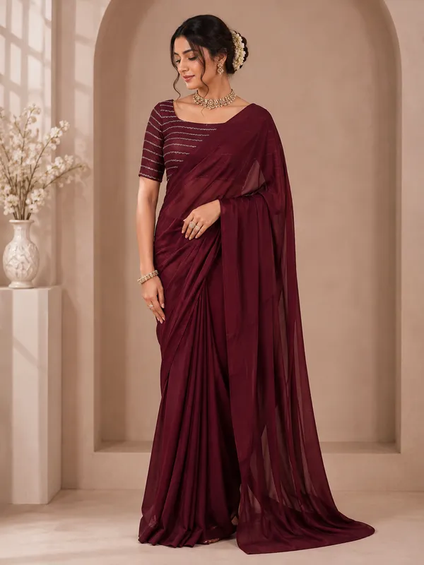 Elegant_Maroon_Designer_Saree_with_Subtle_Textured_Finish_for_Women