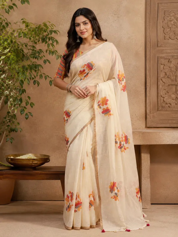 Printed_Designer_Saree_with_Elegant_Copper_Zari_Work