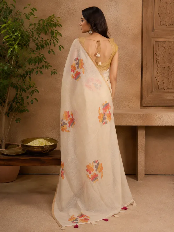 Printed_Designer_Saree_with_Elegant_Copper_Zari_Work
