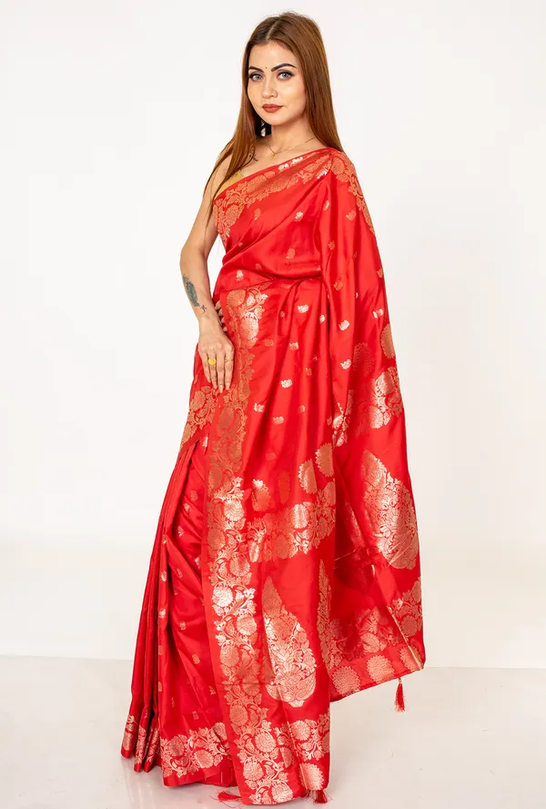 Semi_Silk__zari_woven_Saree