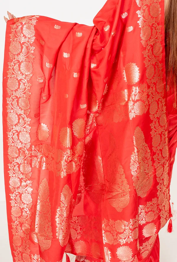 Semi_Silk__zari_woven_Saree