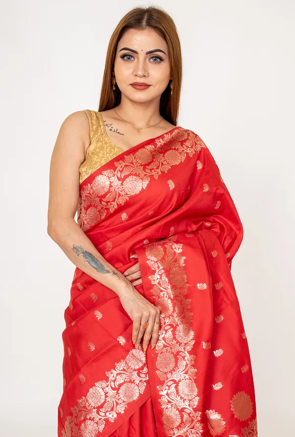 Semi_Silk__zari_woven_Saree