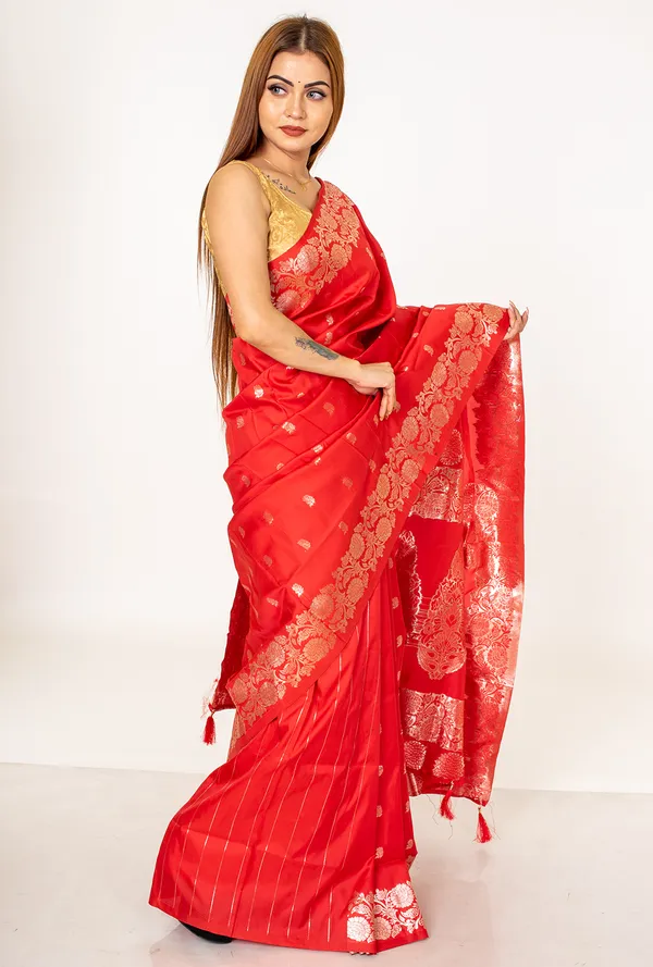 Semi_Silk__zari_woven_Saree