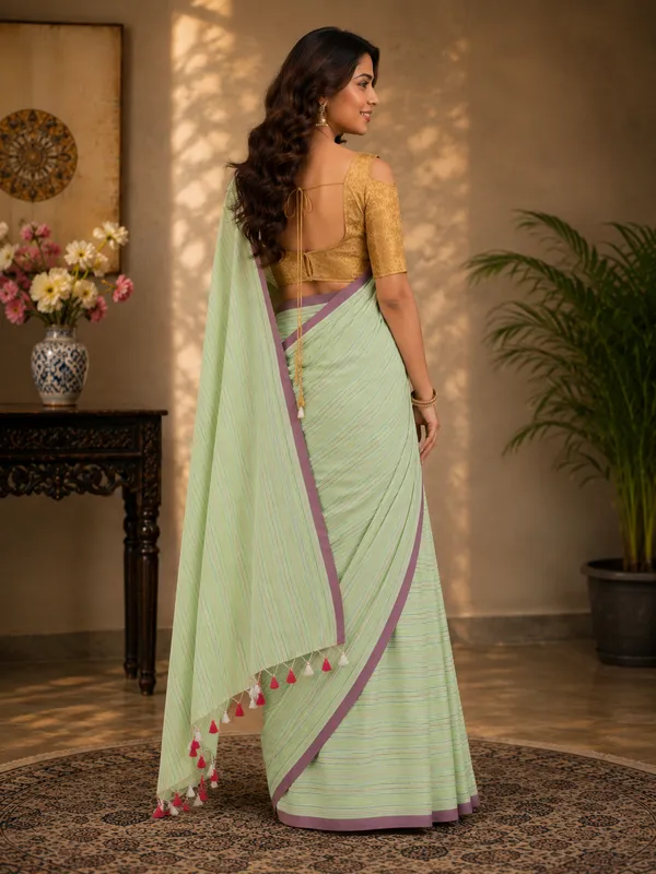 Striped_Cotton_Blend_Saree_with_Solid_Border