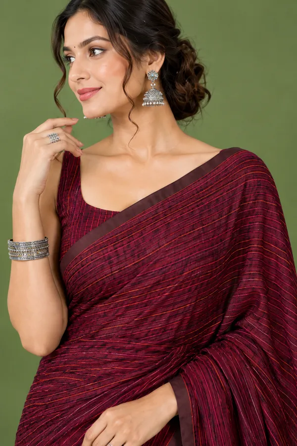 Trendy_Cotton_Stripe_Saree_with_Colorful_Tassels