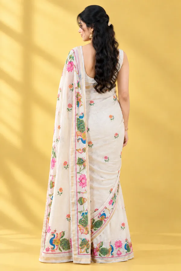 Trendy_Printed_Saree_with_Peacock_&_Floral_Design