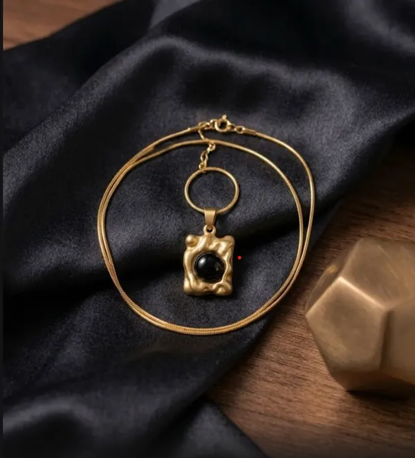 RAVUNE_Noir_Melt_Medallion_Gold_Stainless_Steel_Anti-Tarnish_Pendant_Chain_for_Women