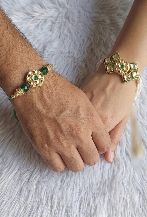RAVUNÉ_Green_Royal_Heritage_Kundan_and_Moti_Couple_Rakhi_(Bhaiya_Bhabhi)_For_Women_&_Men_