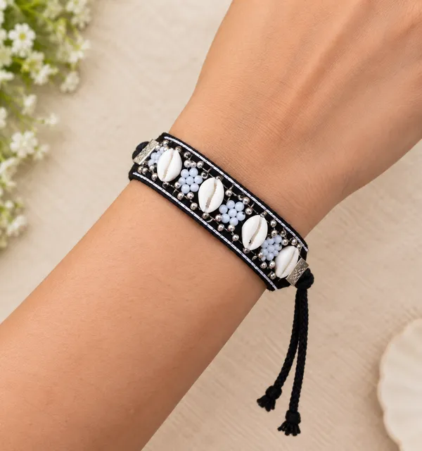 RAVUNÉ_Bohemian_Cowrie_Shell_&_Beaded_Dual-Wear_Bajuband