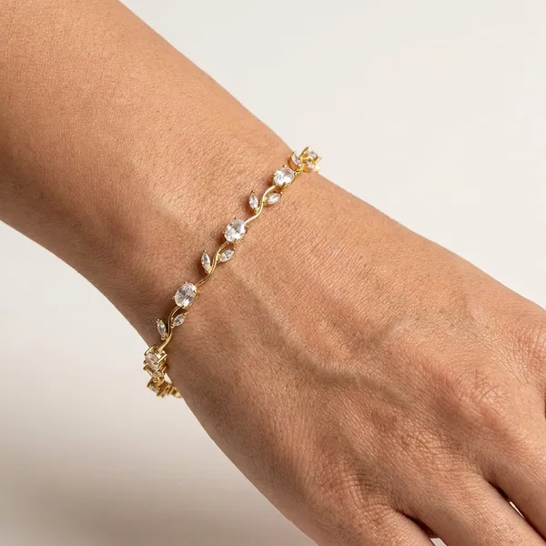 RAVUNE_White_Tulip_Gold_Stainless_Steel_Anti-Tarnish_Bracelet_for_Women